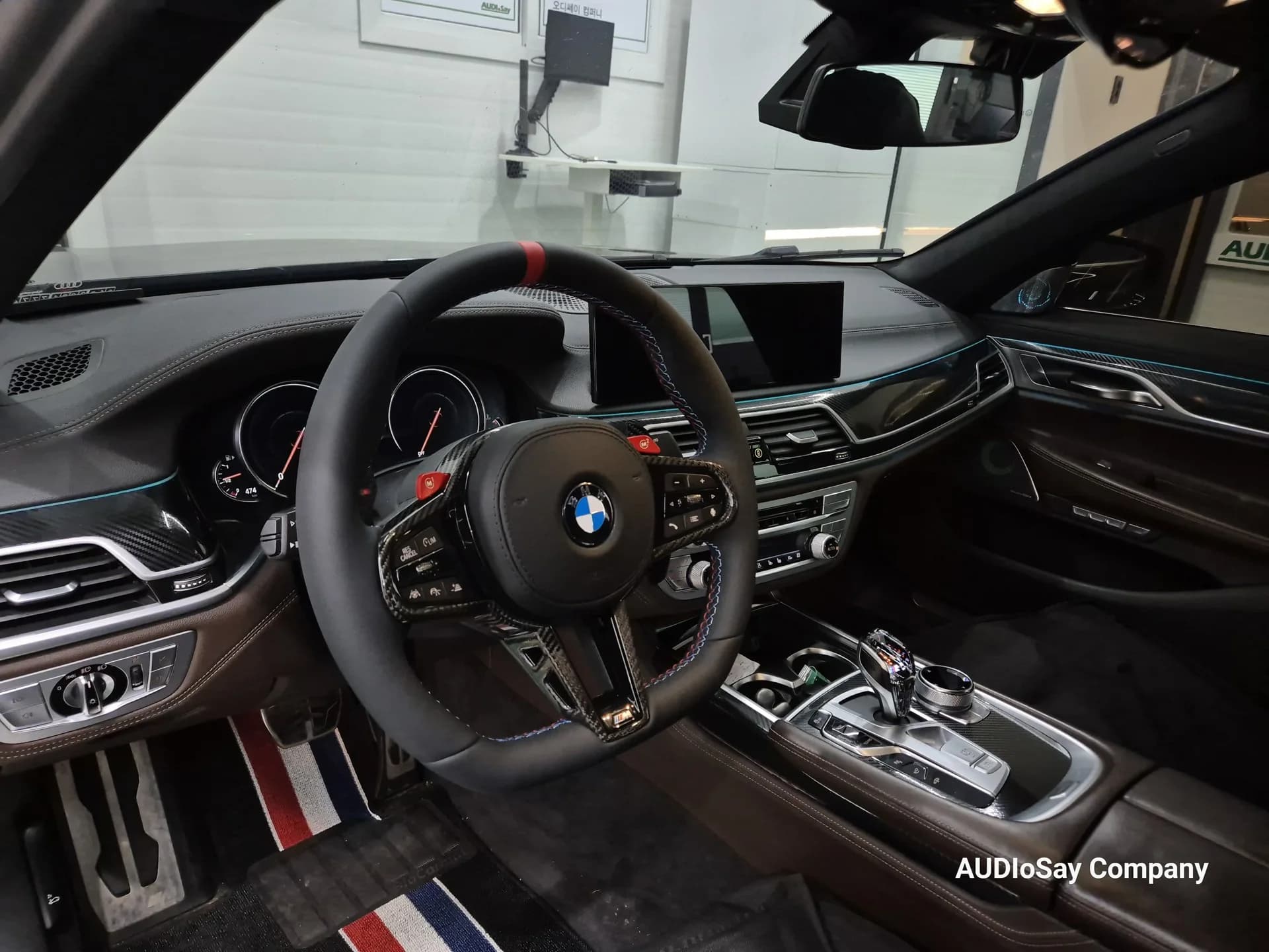 완성된 운전석